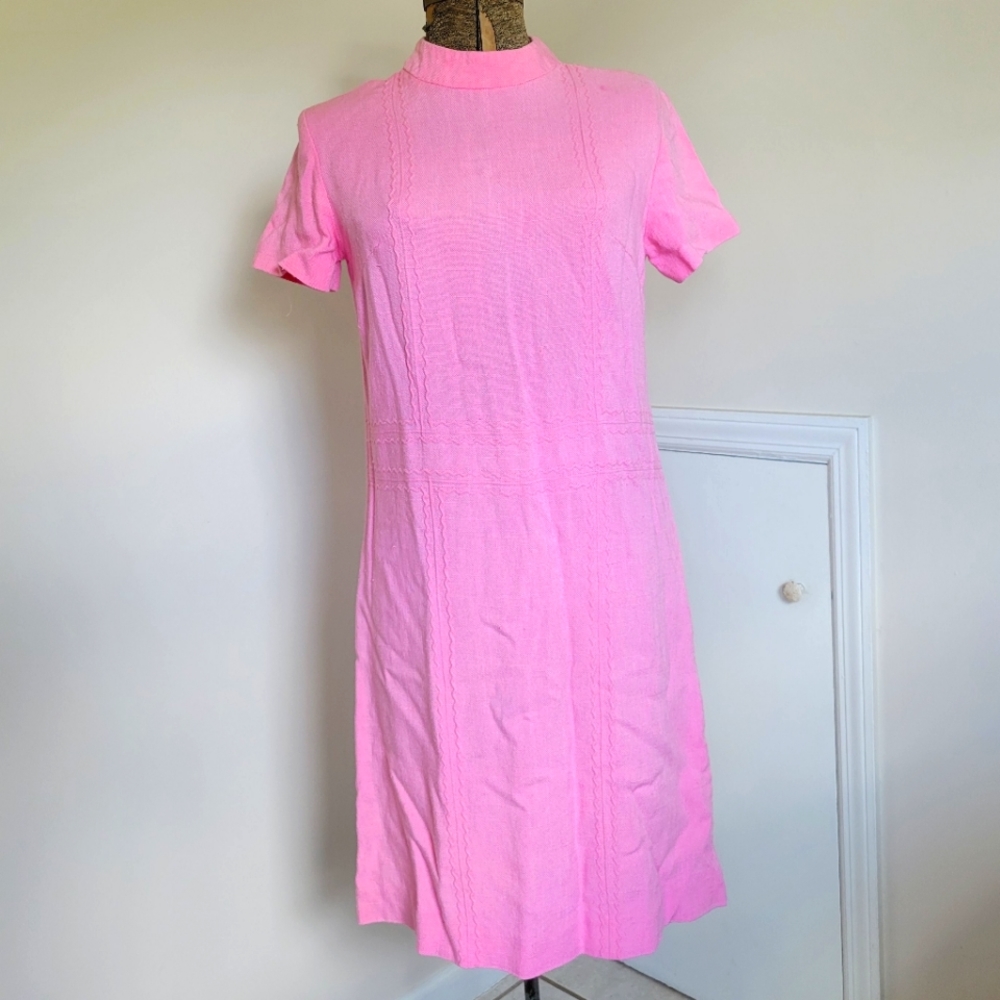 Vintage 60's Collared Shift Dress